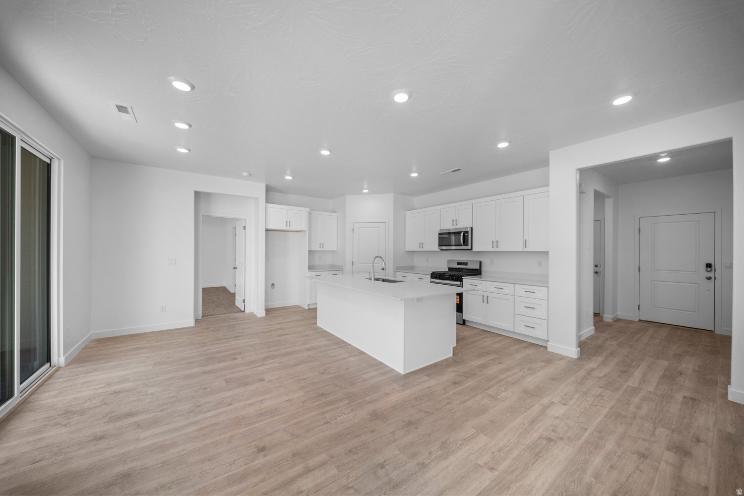 STANDING ROCK EAST AT LONG VALLEY - Residential