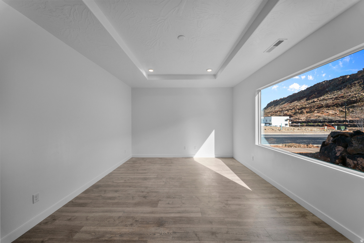 STANDING ROCK EAST AT LONG VALLEY - Residential