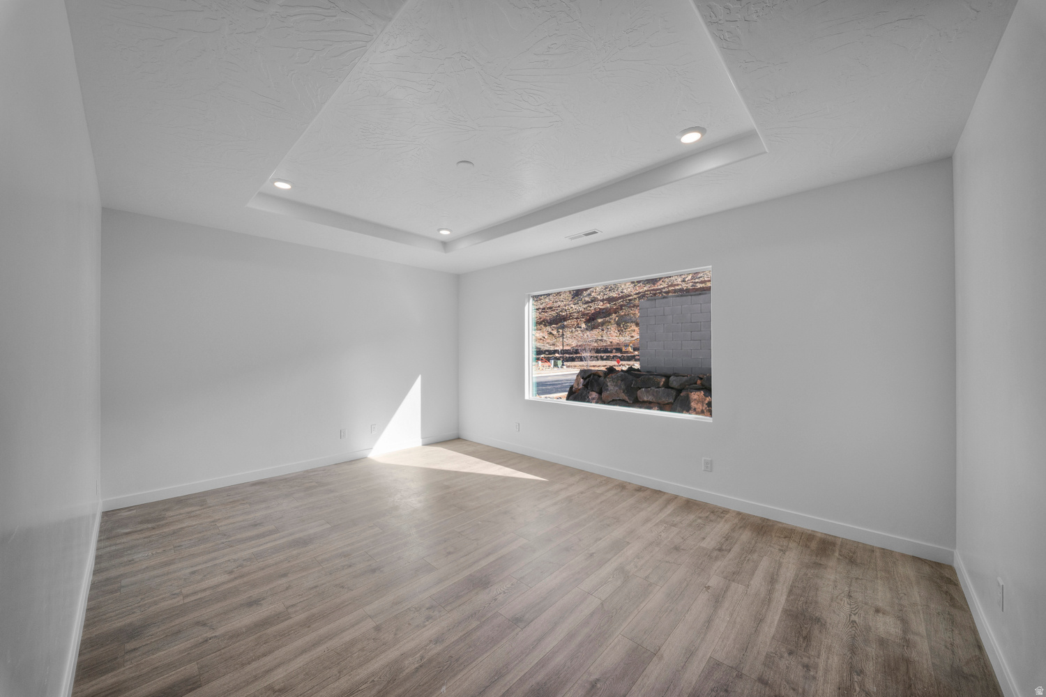 STANDING ROCK EAST AT LONG VALLEY - Residential