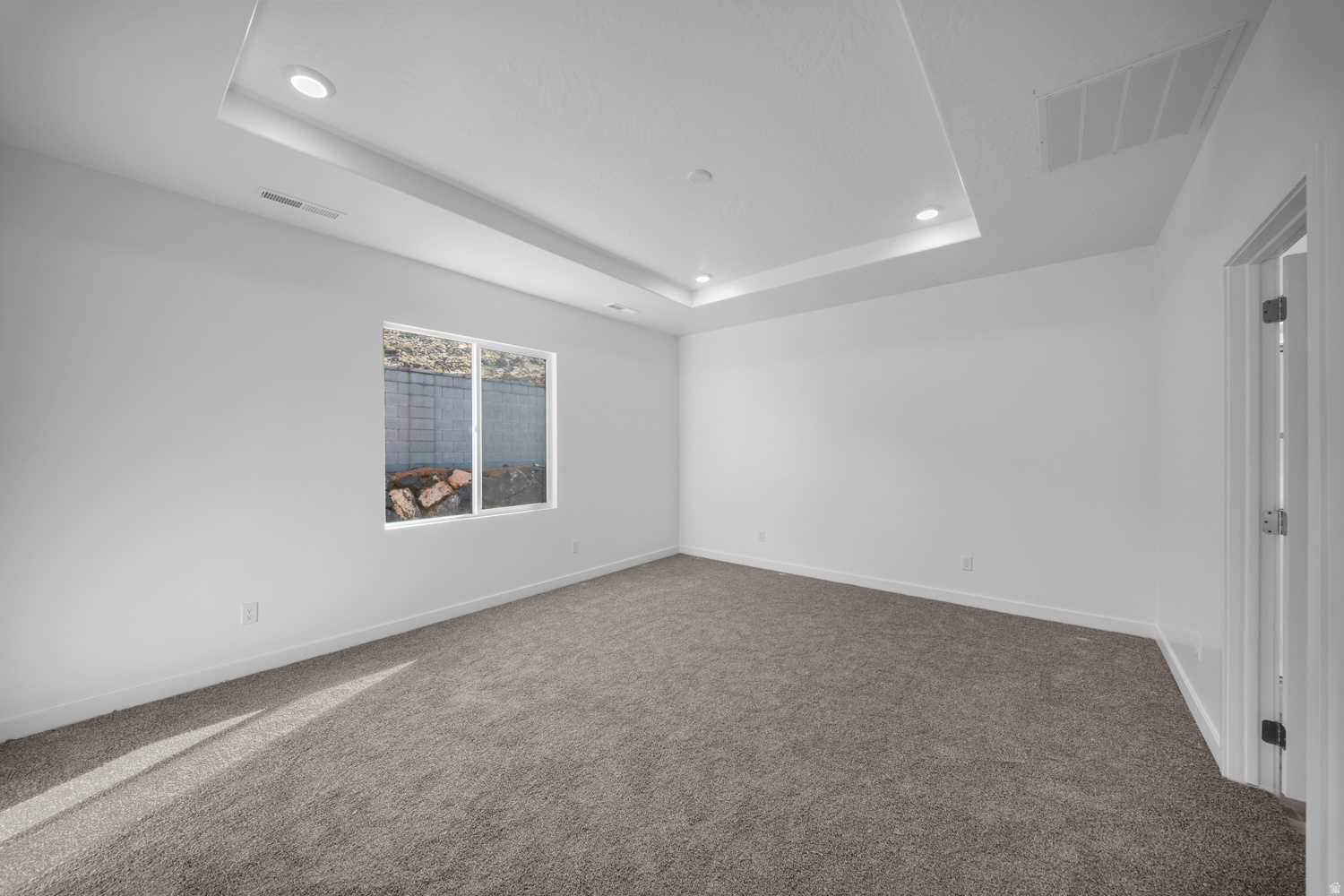 STANDING ROCK EAST AT LONG VALLEY - Residential