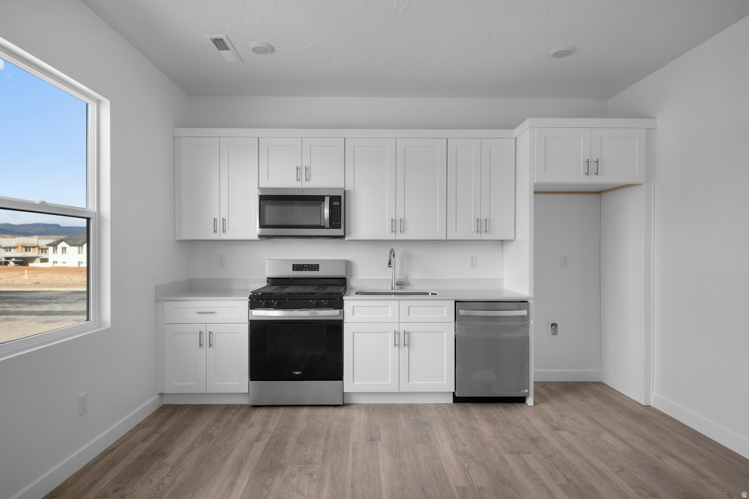 STANDING ROCK EAST AT LONG VALLEY - Residential