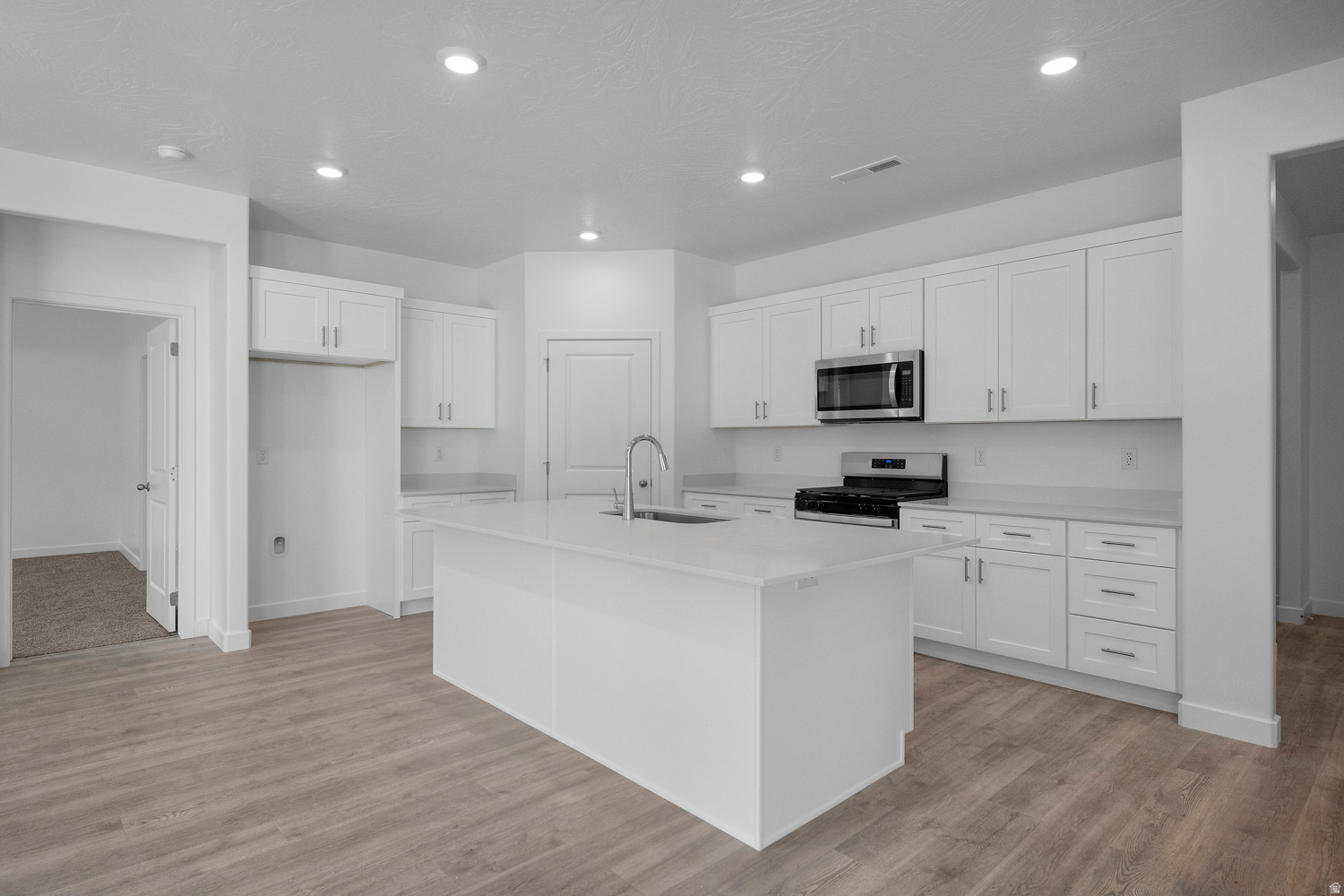 STANDING ROCK EAST AT LONG VALLEY - Residential