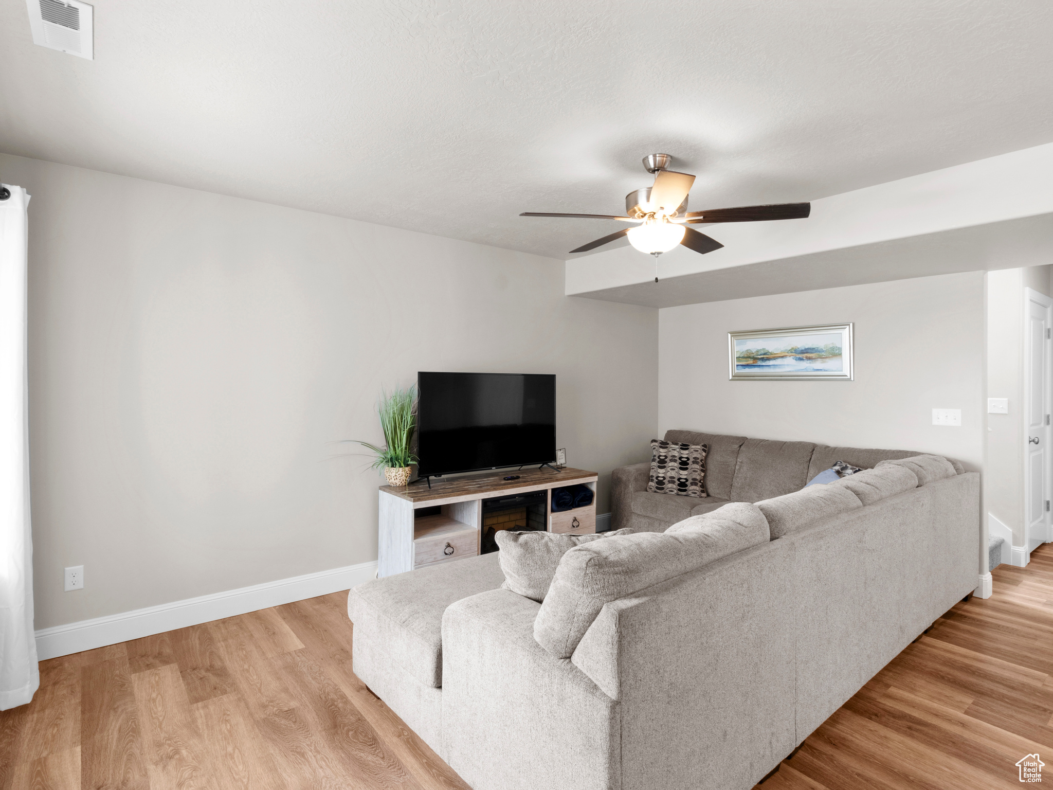 254 W Seasons Ln, Garden City, Utah image 4