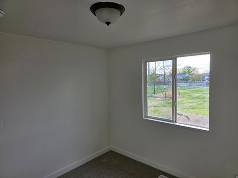 Tiny photo for 2023 N 1615 W, Clinton, UT 84015 (MLS # 2147042)