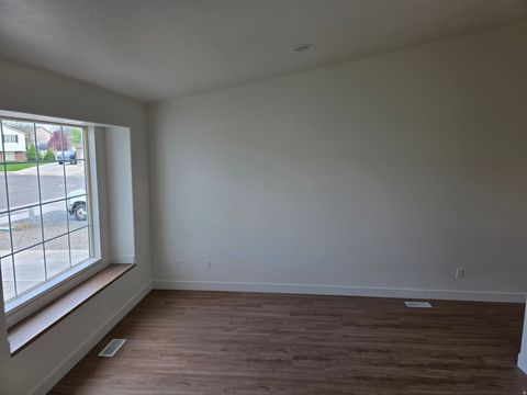 Tiny photo for 2023 N 1615 W, Clinton, UT 84015 (MLS # 2147042)