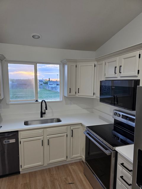 Tiny photo for 2023 N 1615 W, Clinton, UT 84015 (MLS # 2147042)