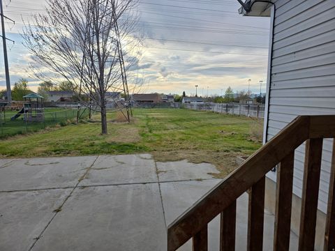 Tiny photo for 2023 N 1615 W, Clinton, UT 84015 (MLS # 2147042)