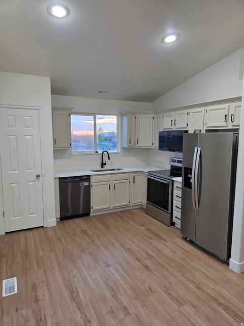 Tiny photo for 2023 N 1615 W, Clinton, UT 84015 (MLS # 2147042)