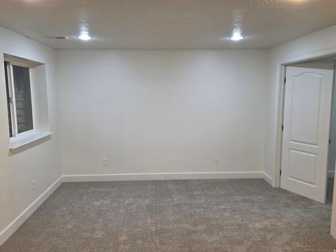 Tiny photo for 2023 N 1615 W, Clinton, UT 84015 (MLS # 2147042)