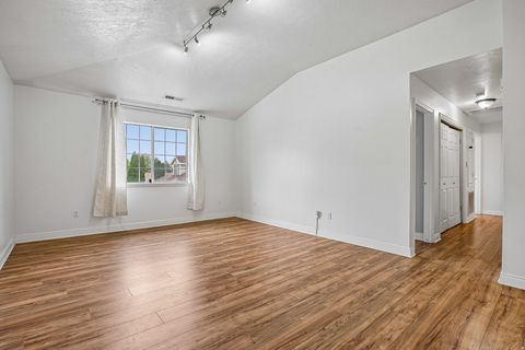 Tiny photo for 1038 S 250 W #E, Provo, UT 84601 (MLS # 2154377)