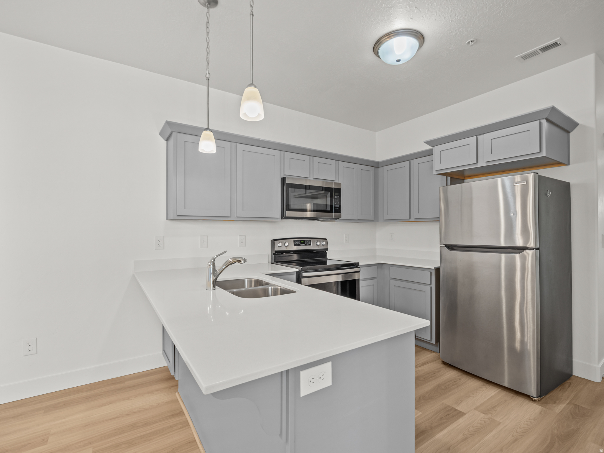 QUAILHILL - Residential