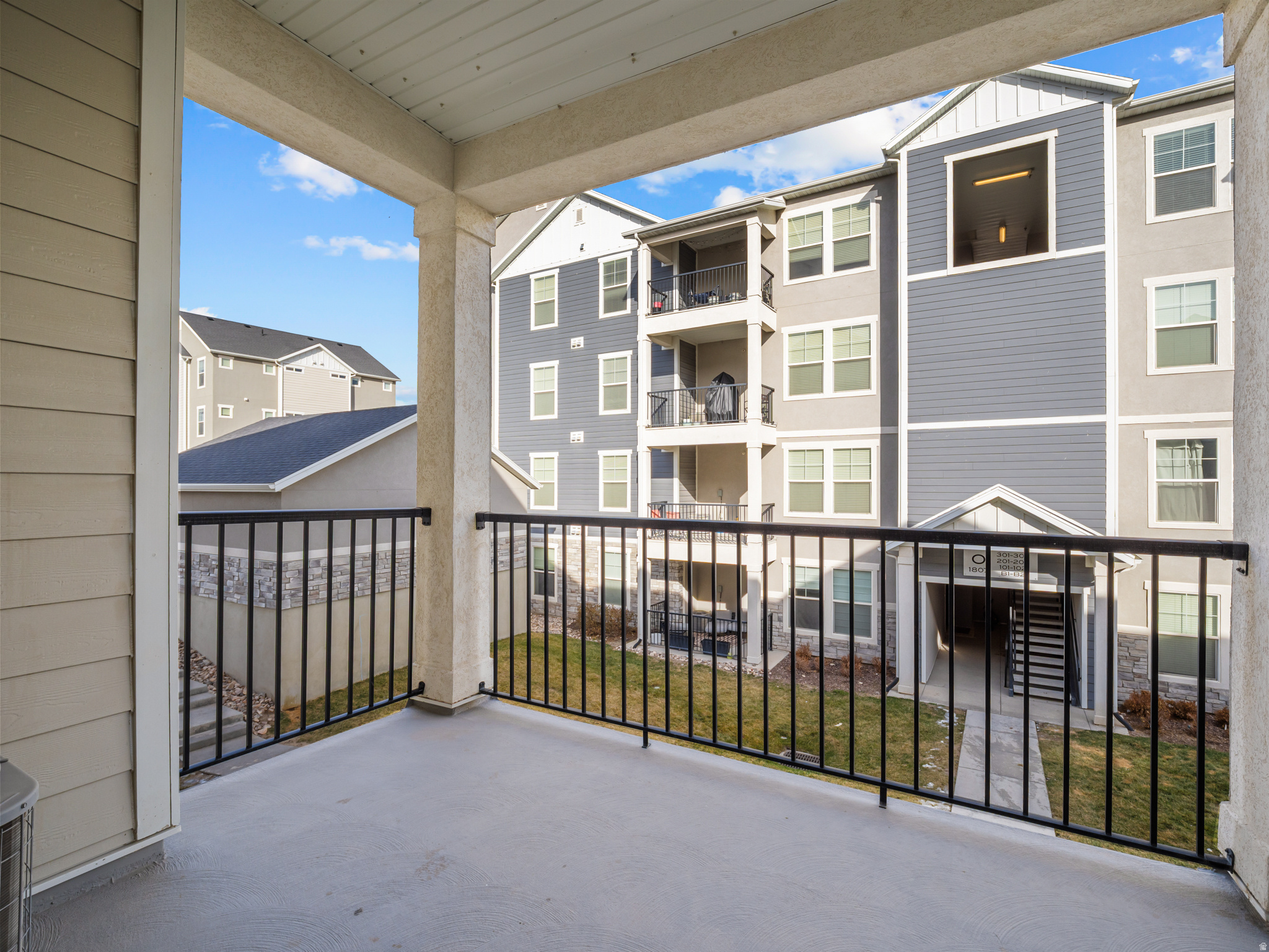 QUAILHILL - Residential