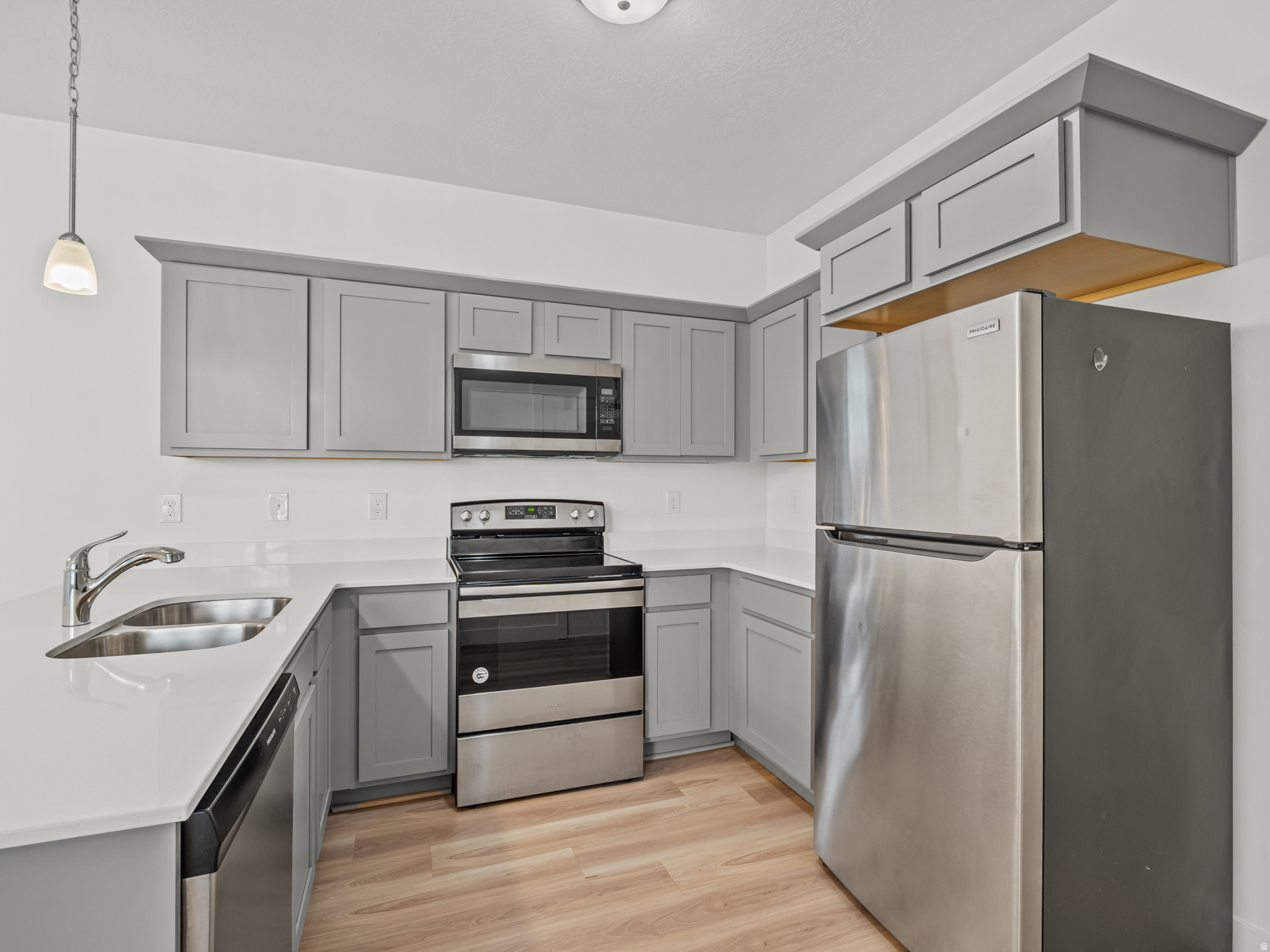 QUAILHILL - Residential