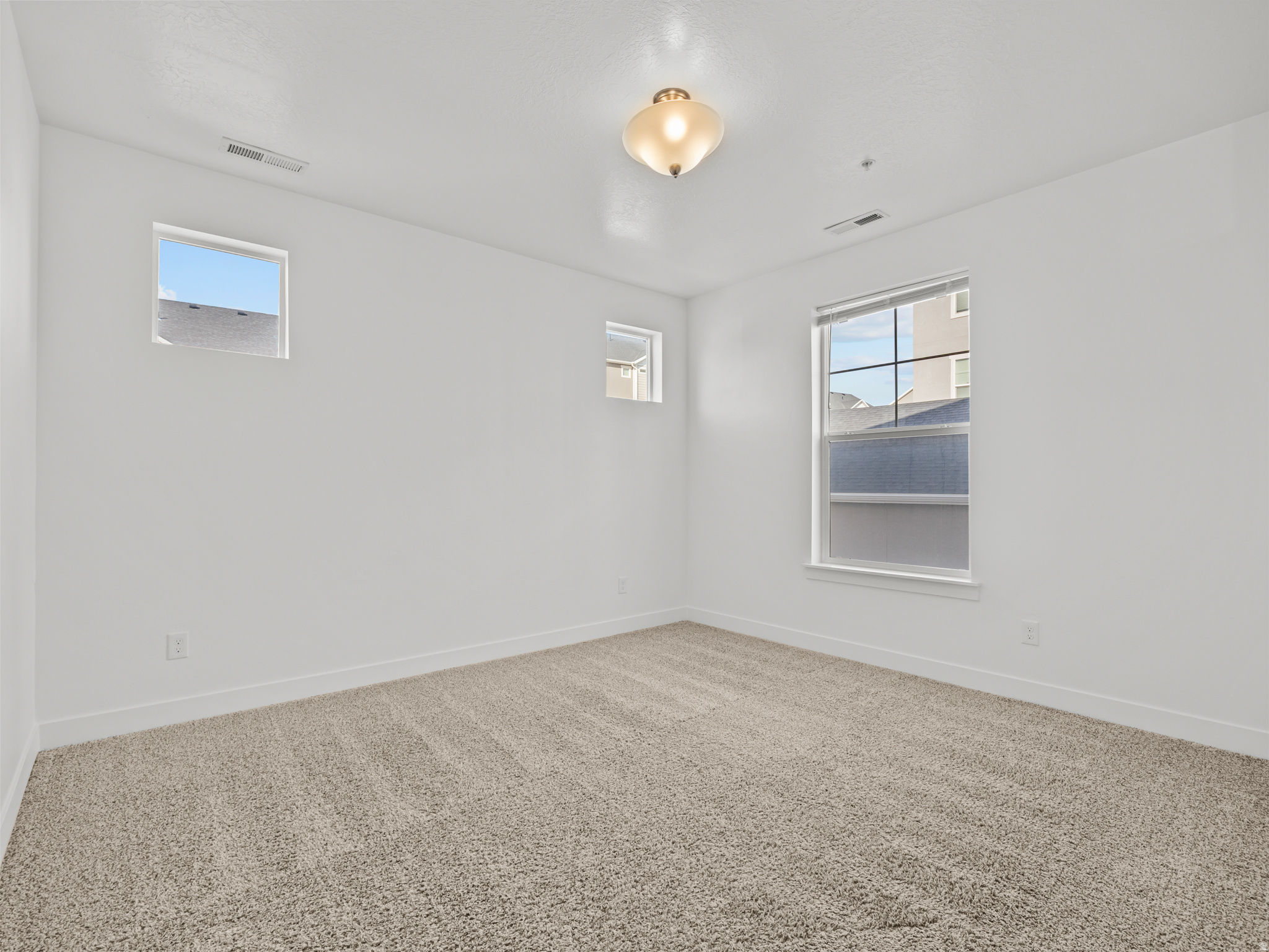 QUAILHILL - Residential