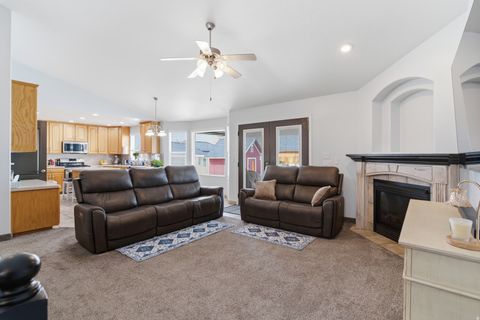 Tiny photo for 1174 W 1395 N, Clinton, UT 84015 (MLS # 2149883)
