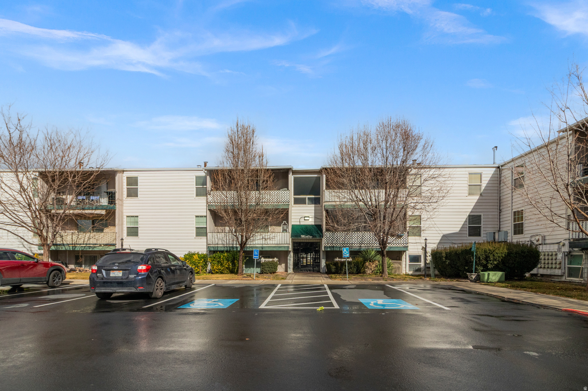 WOOD CREST CONDOMINIUM PHASE 1 - Residential