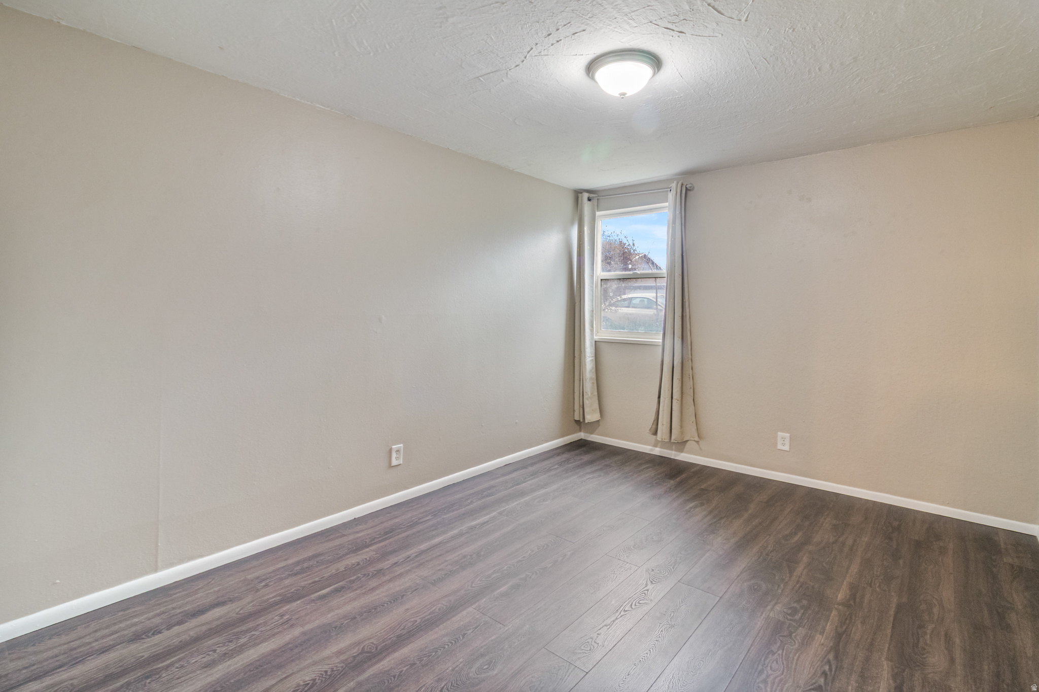 WOOD CREST CONDOMINIUM PHASE 1 - Residential