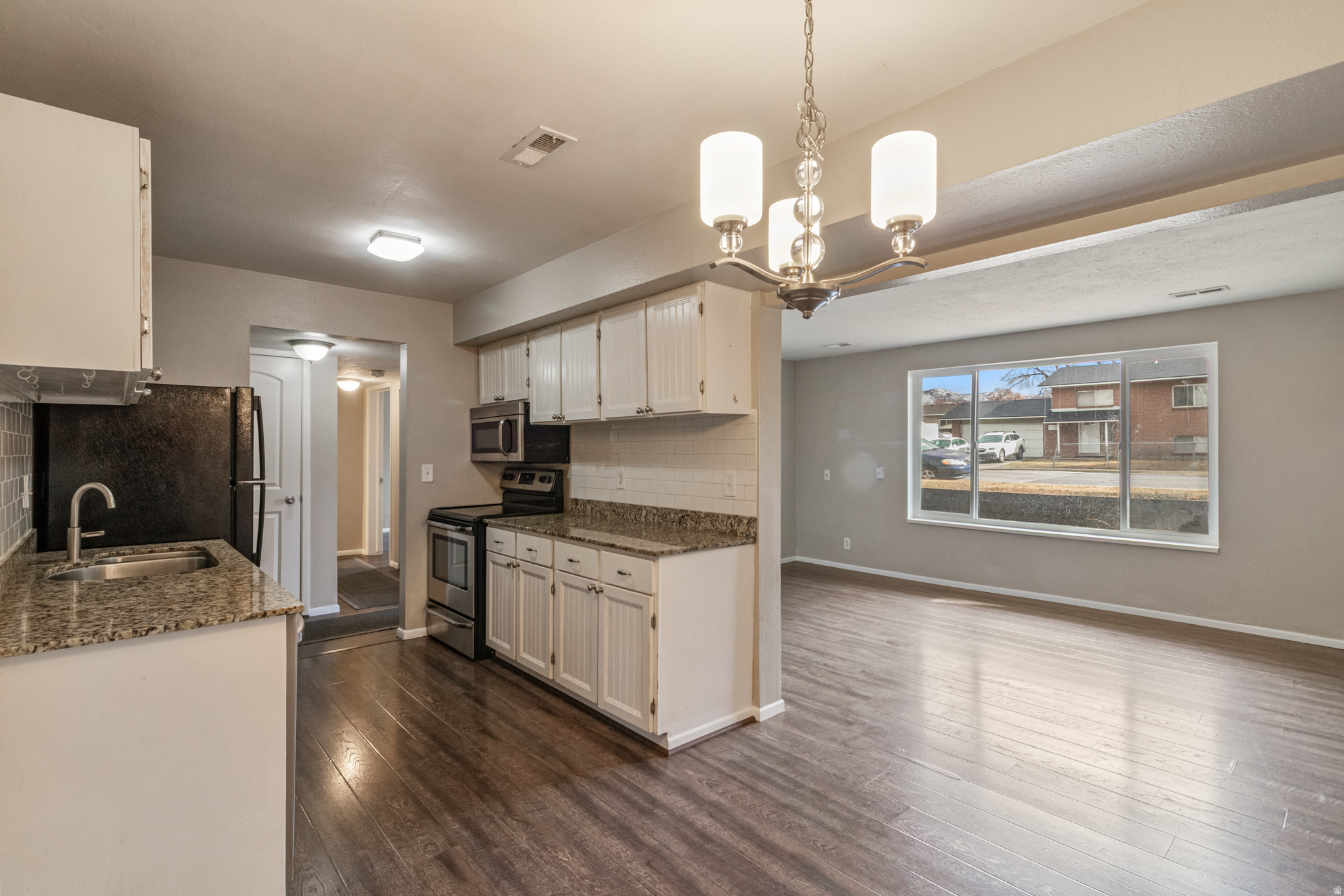 WOOD CREST CONDOMINIUM PHASE 1 - Residential