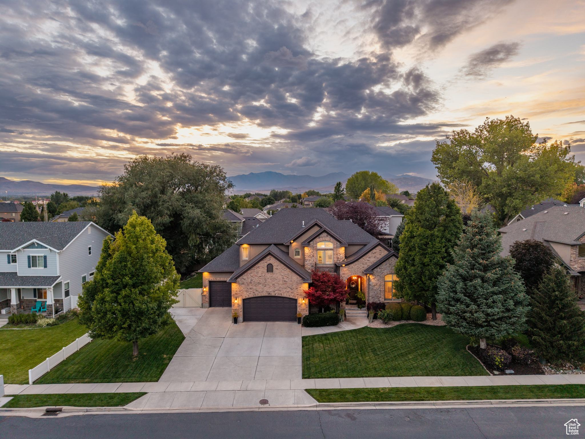INDIAN SKY - Residential