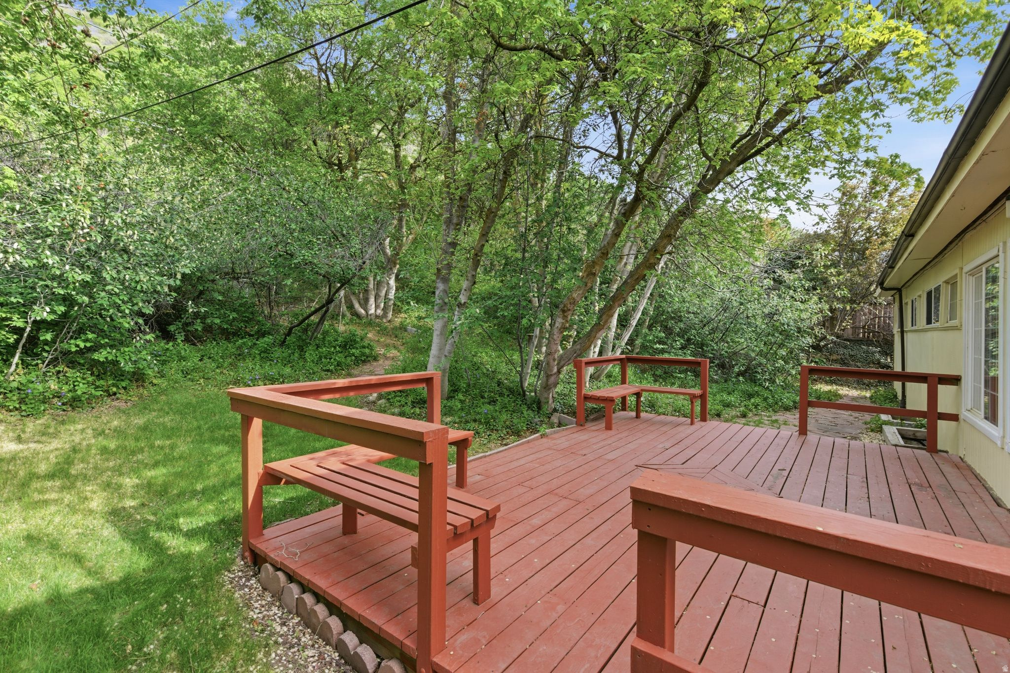 CREST VIEW MANOR - Residential