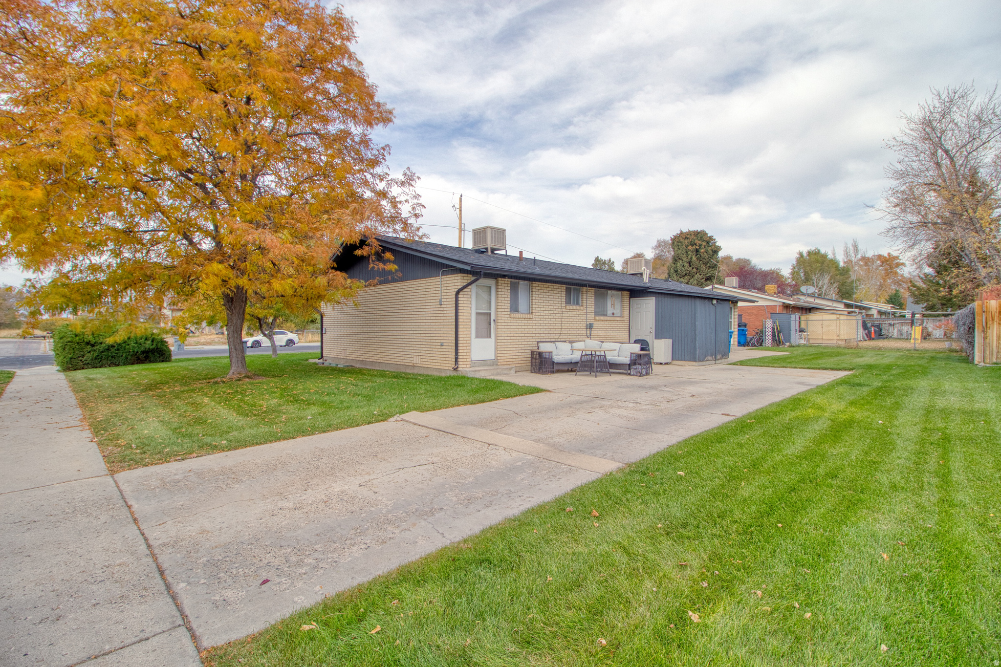 SHALIMAR ACRES - Residential Income