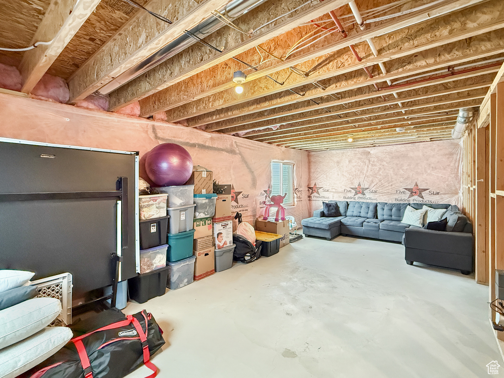 MAPLETON VILLAGE - Residential