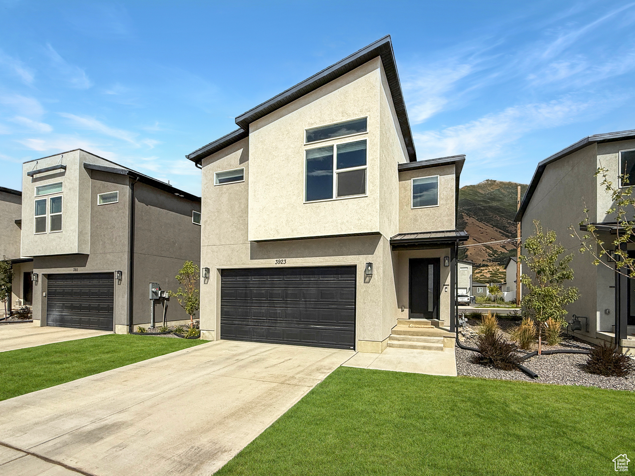 MAPLETON VILLAGE - Residential