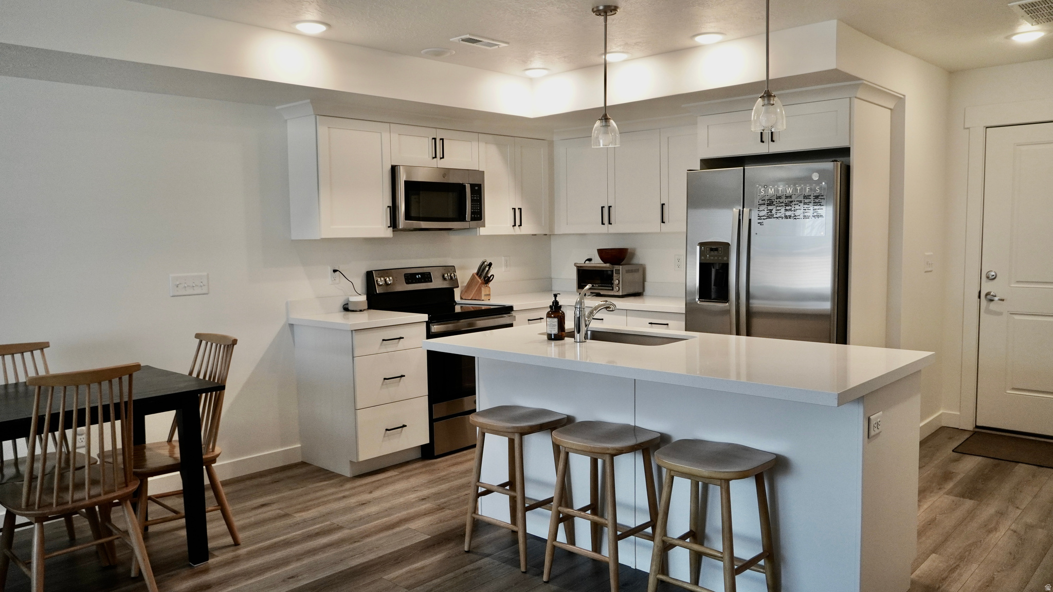 MEADOW CREEK RIDGE - Residential