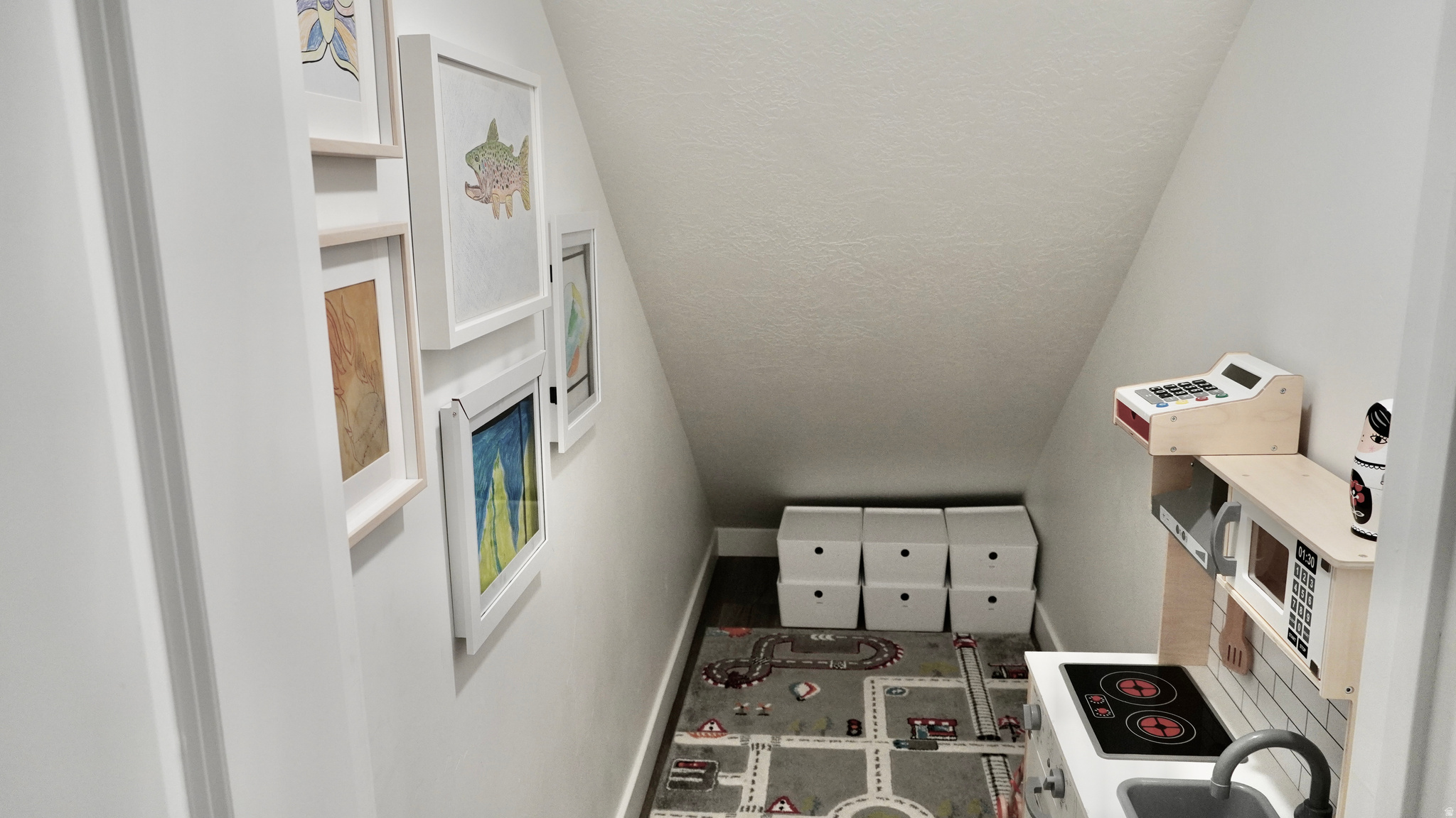 MEADOW CREEK RIDGE - Residential