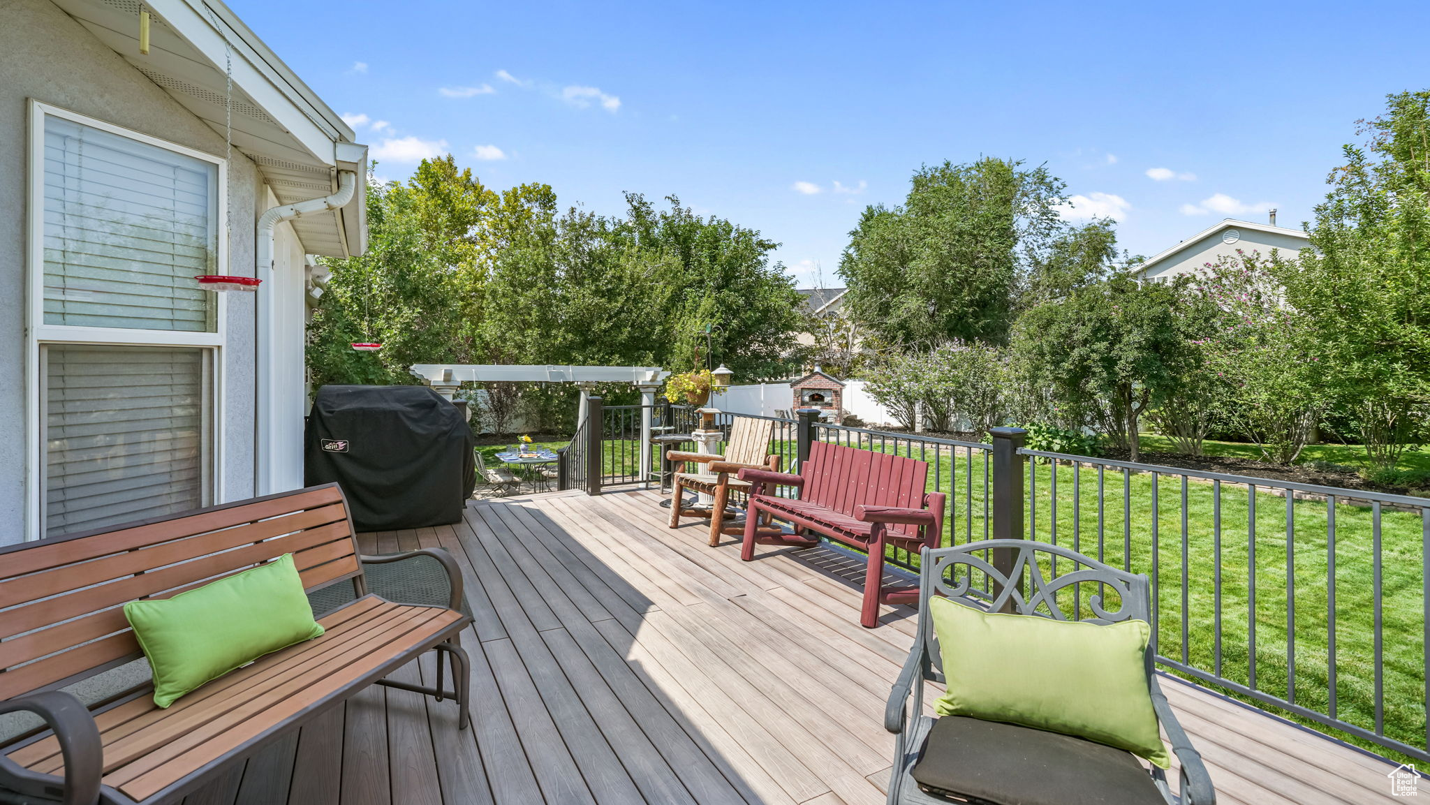 MEADOWS - Residential