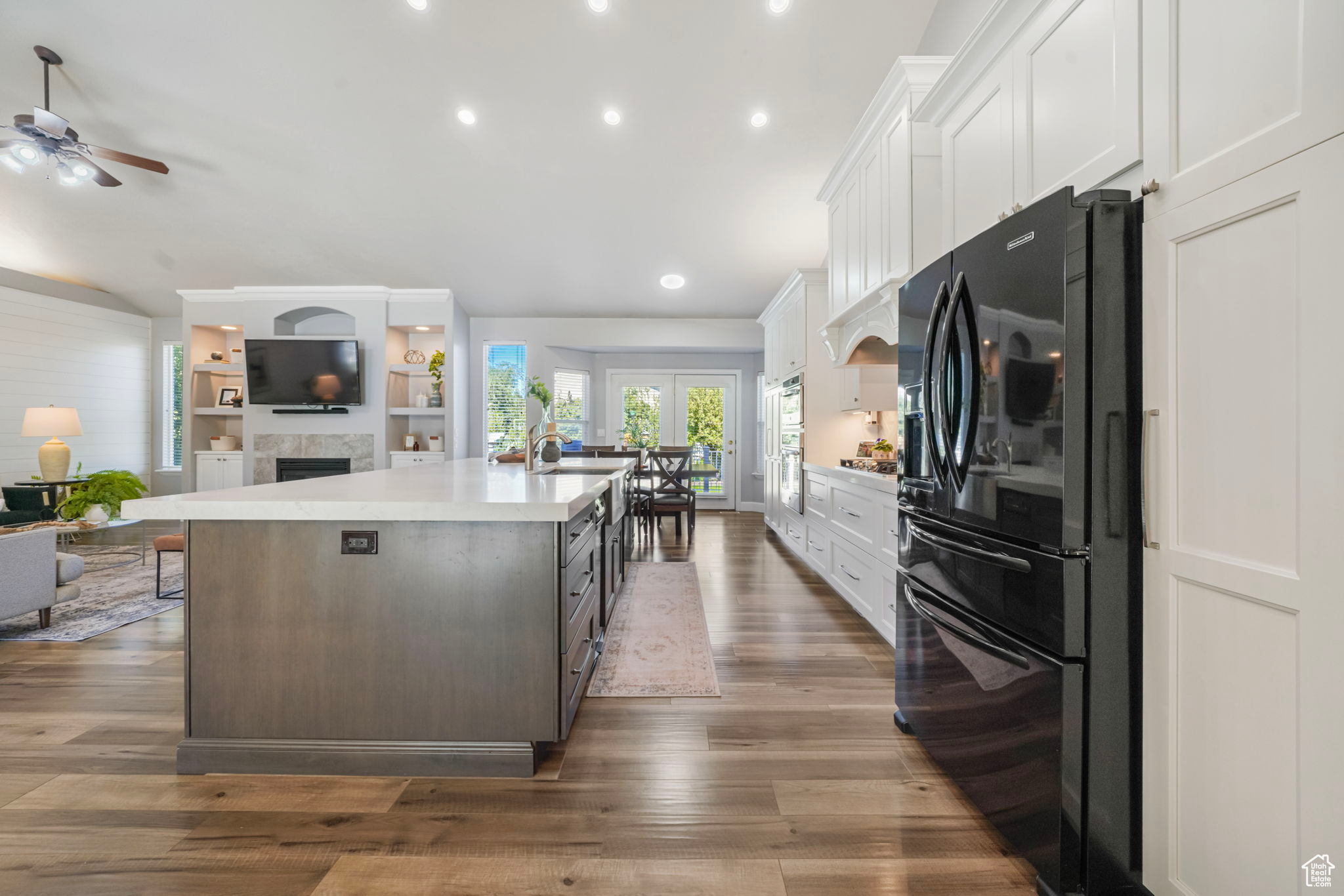 MEADOWS - Residential