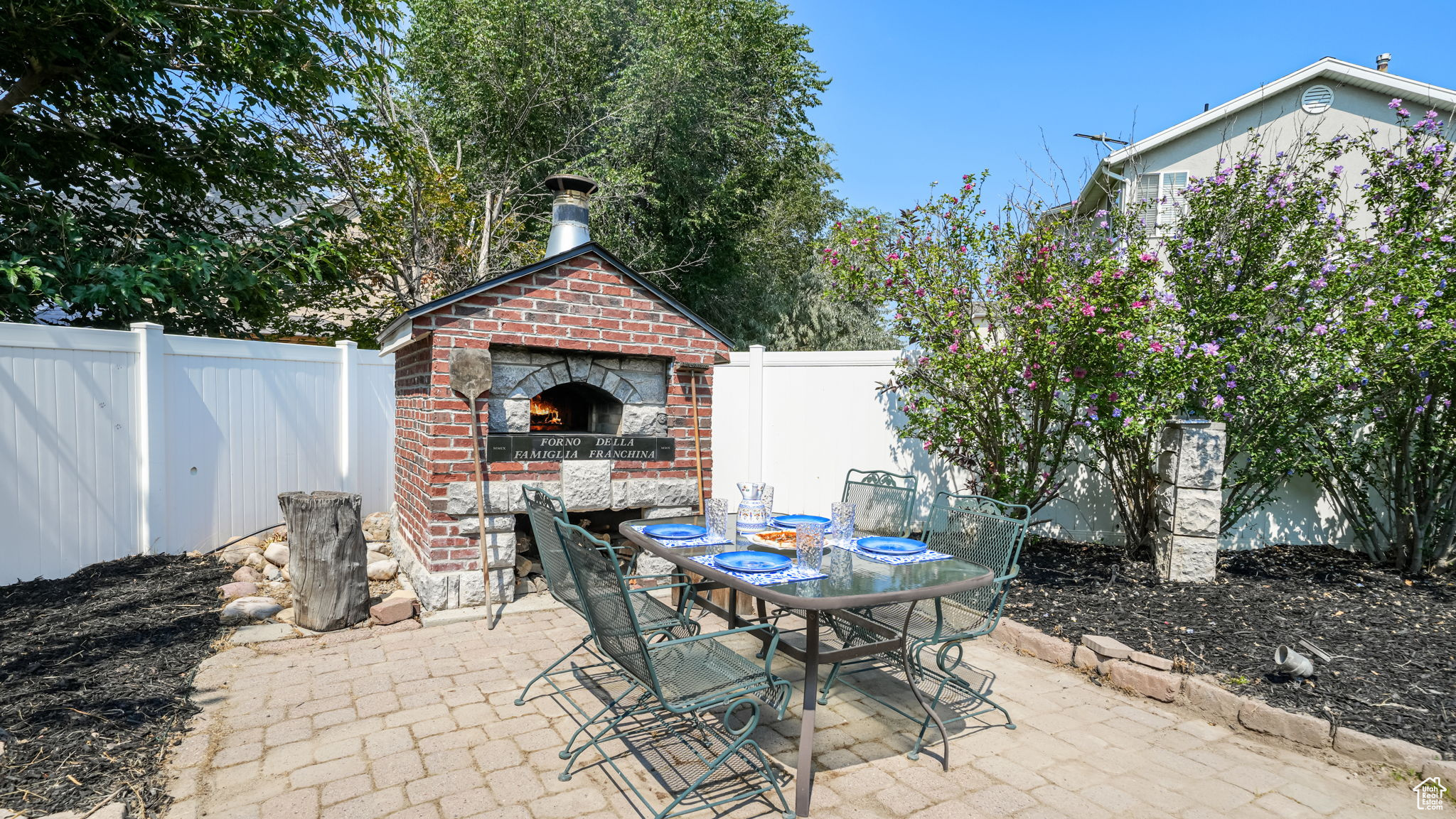 MEADOWS - Residential