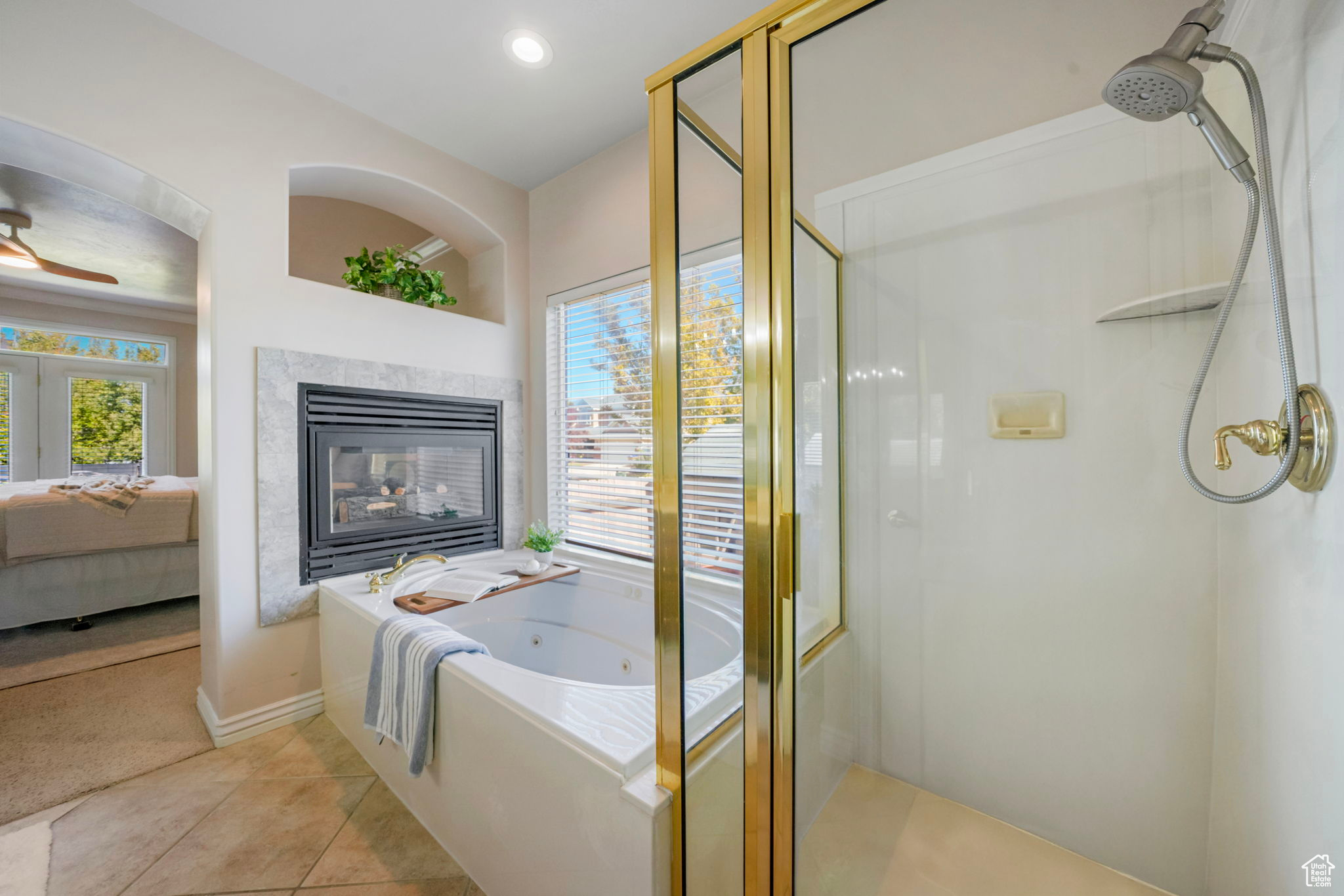 MEADOWS - Residential