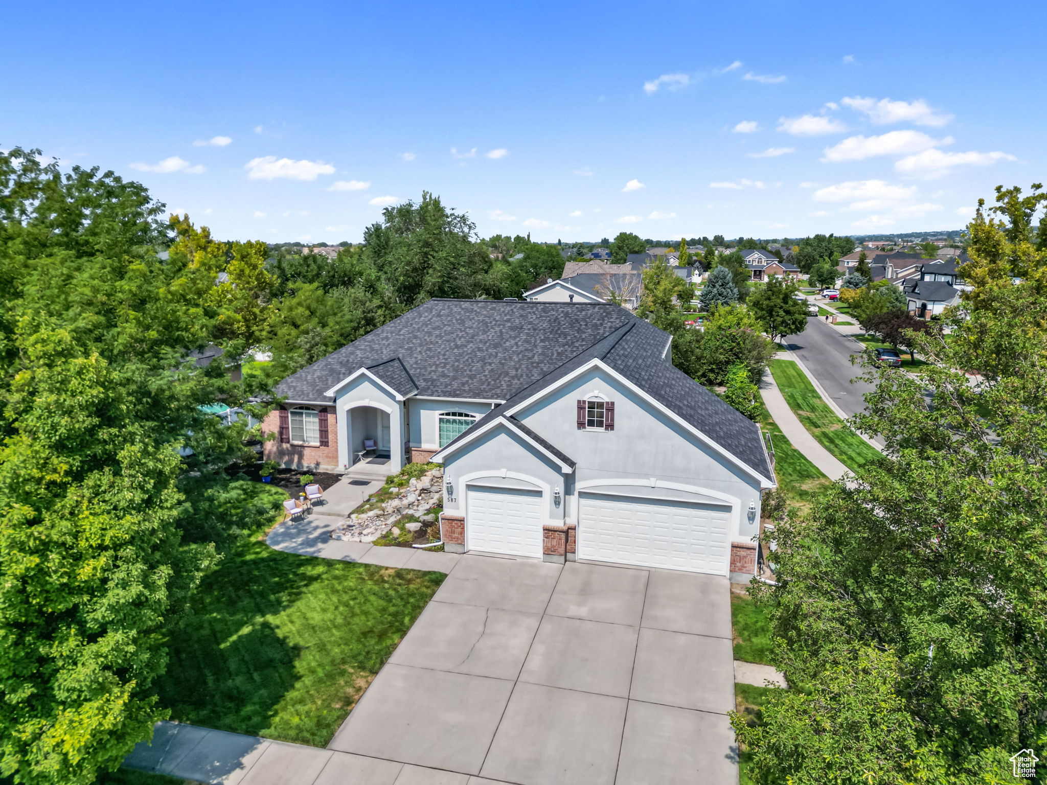 MEADOWS - Residential
