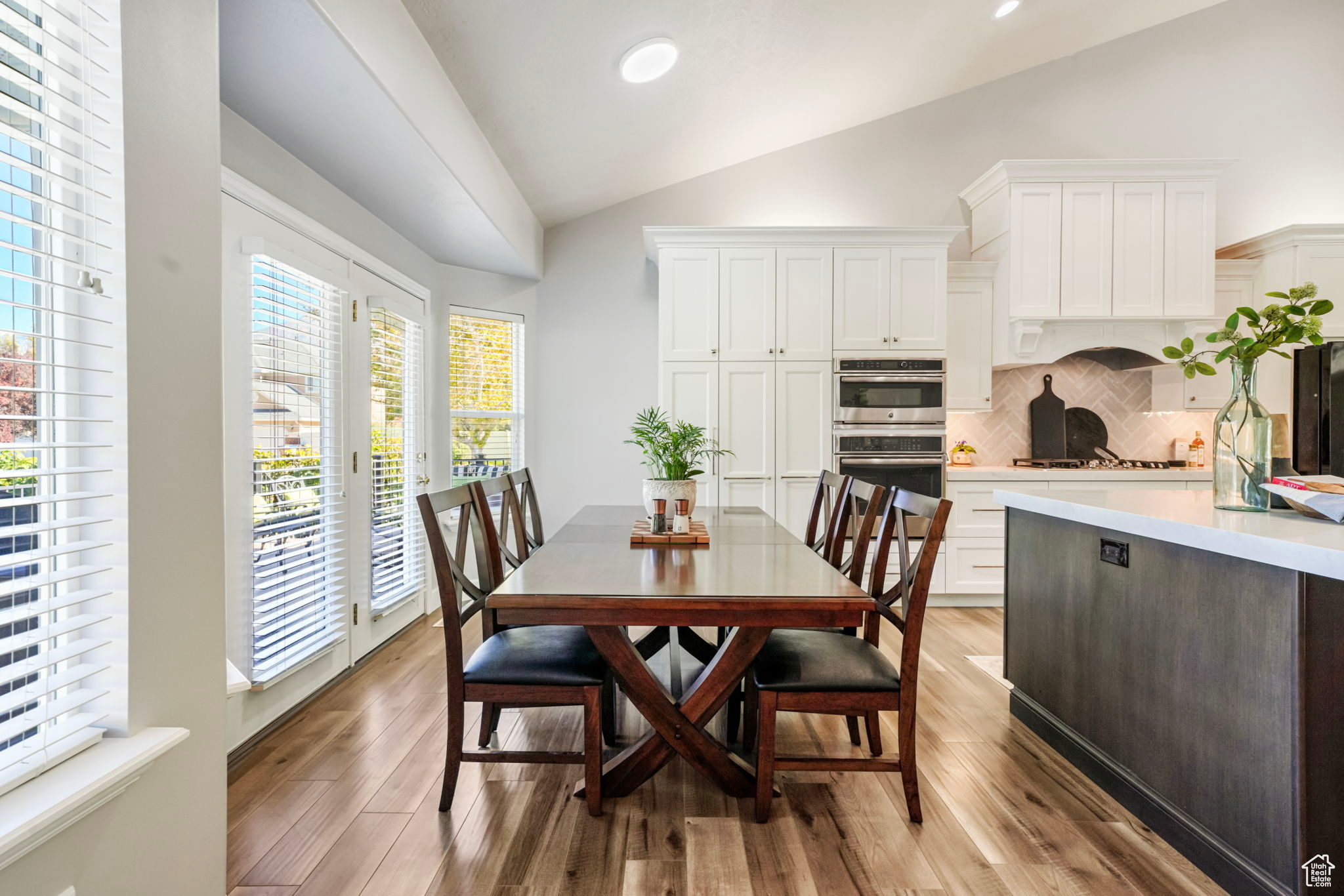 MEADOWS - Residential