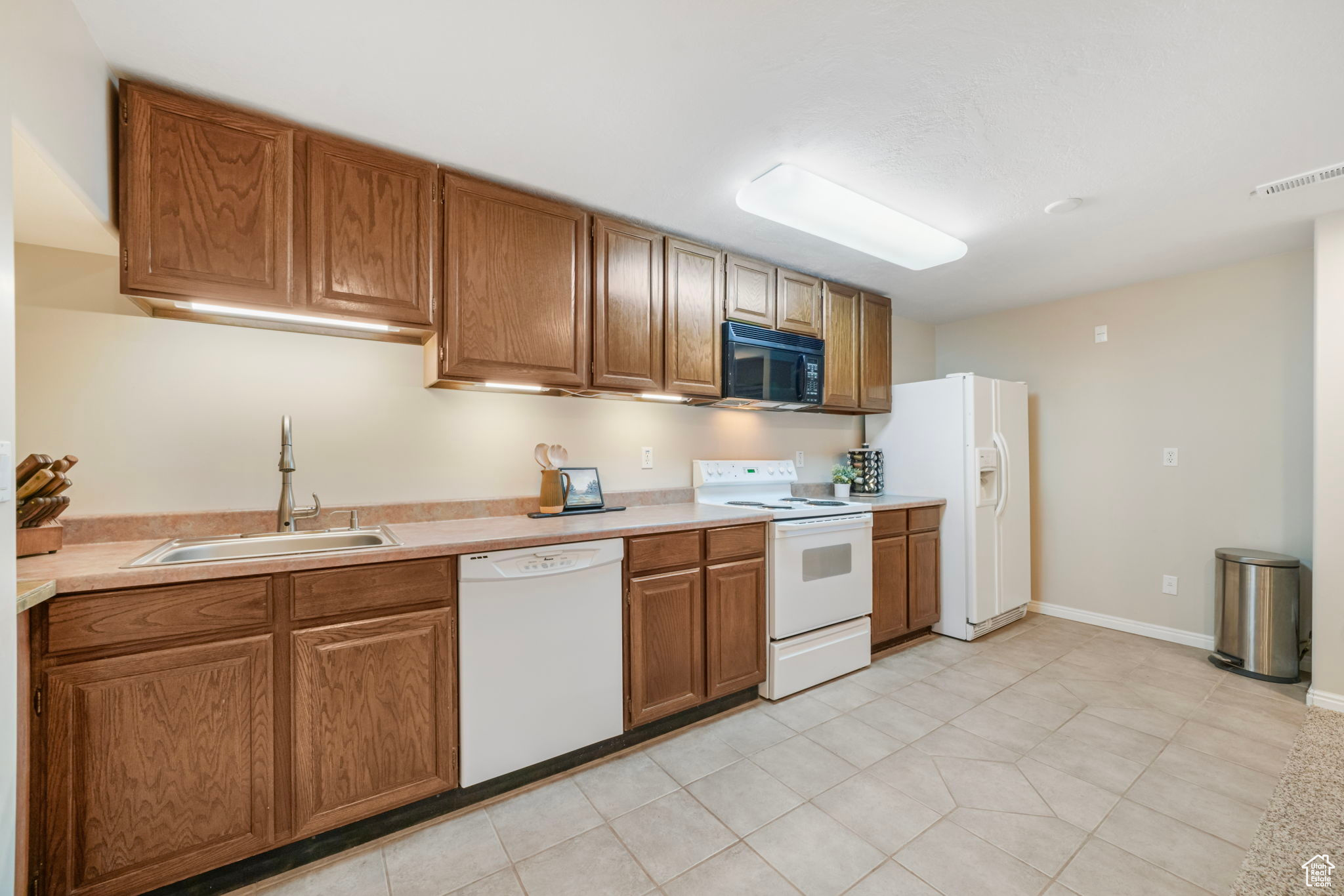 MEADOWS - Residential