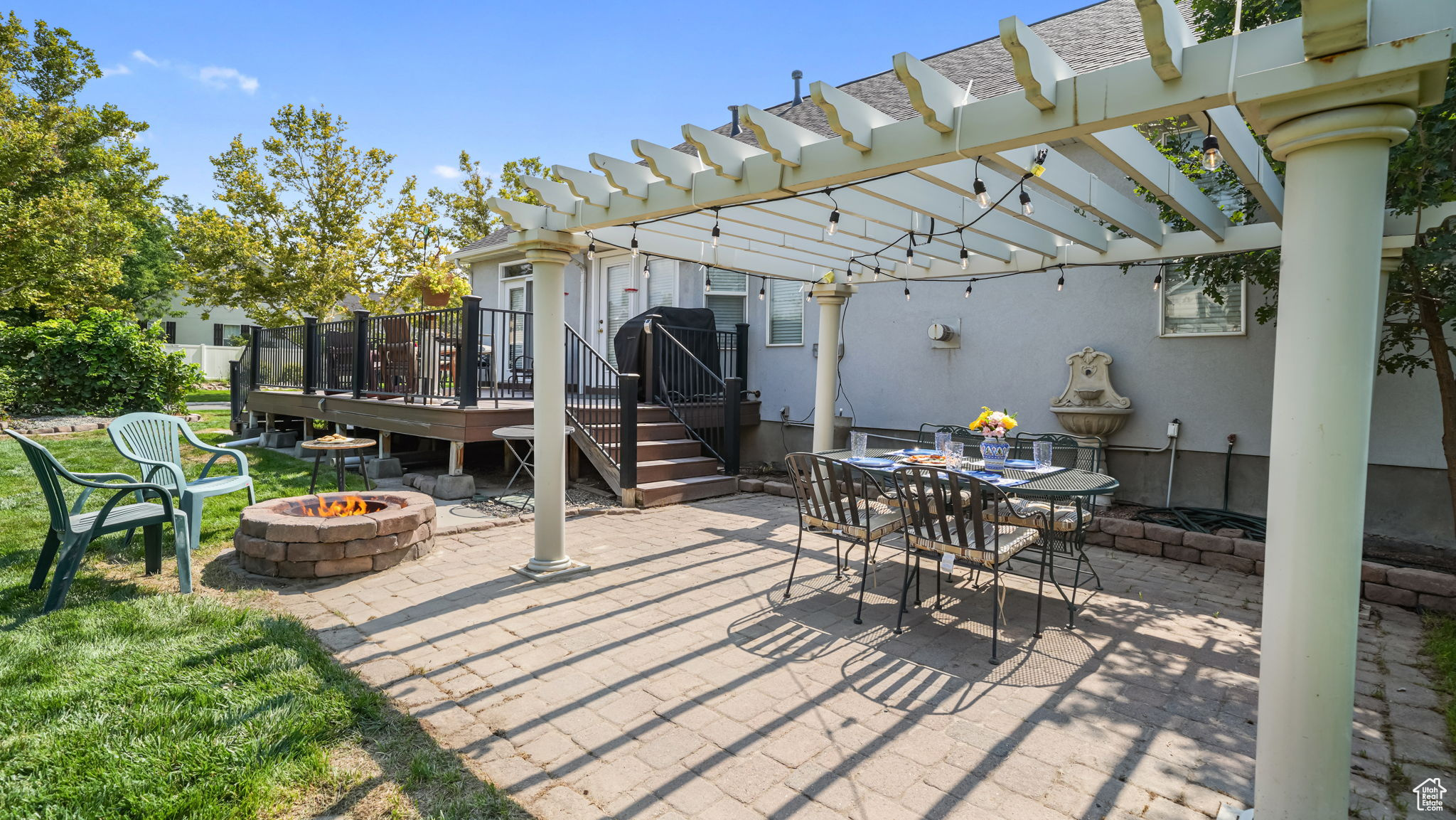 MEADOWS - Residential