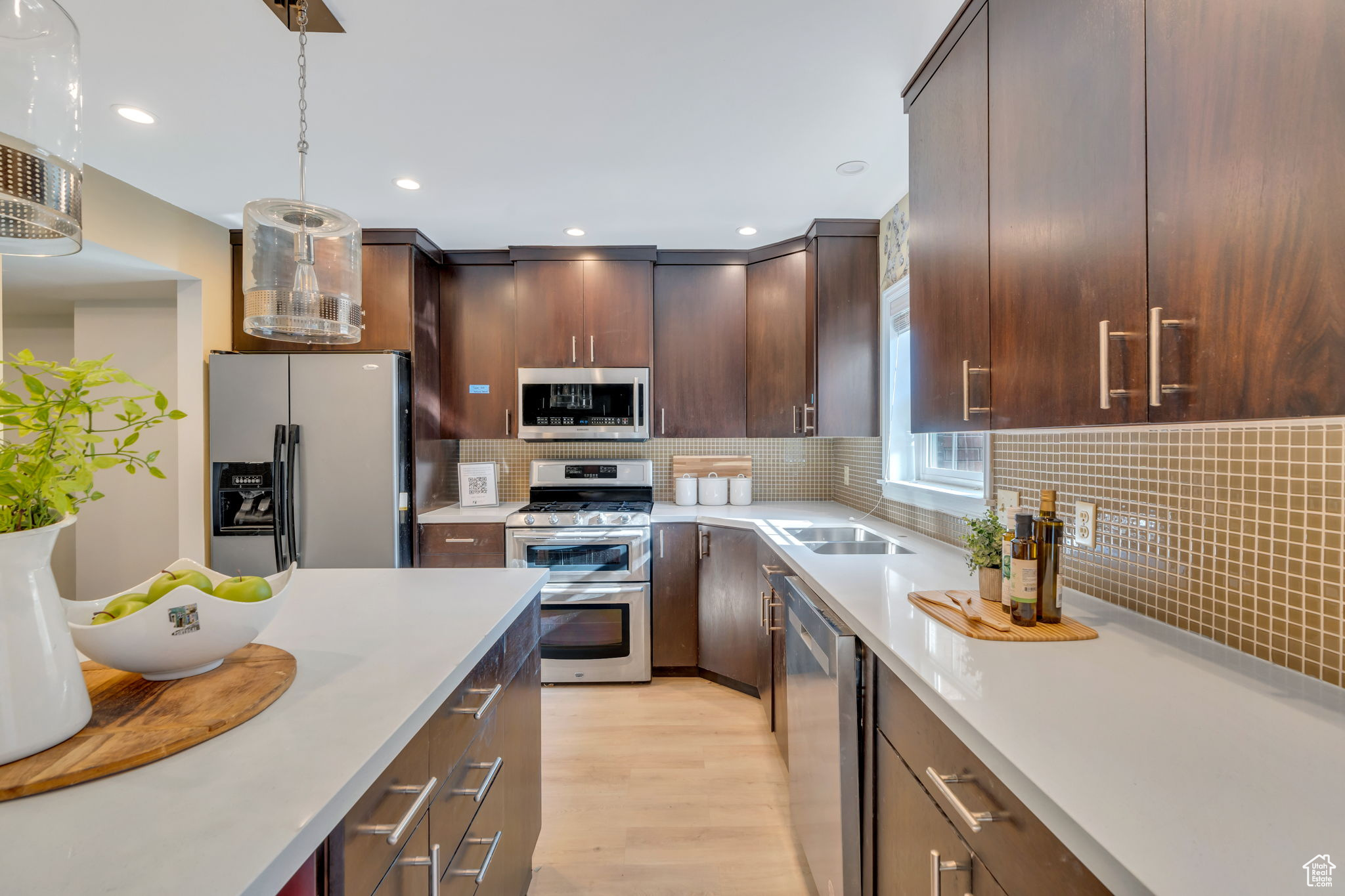 IVY AT THE RIDGE - Residential