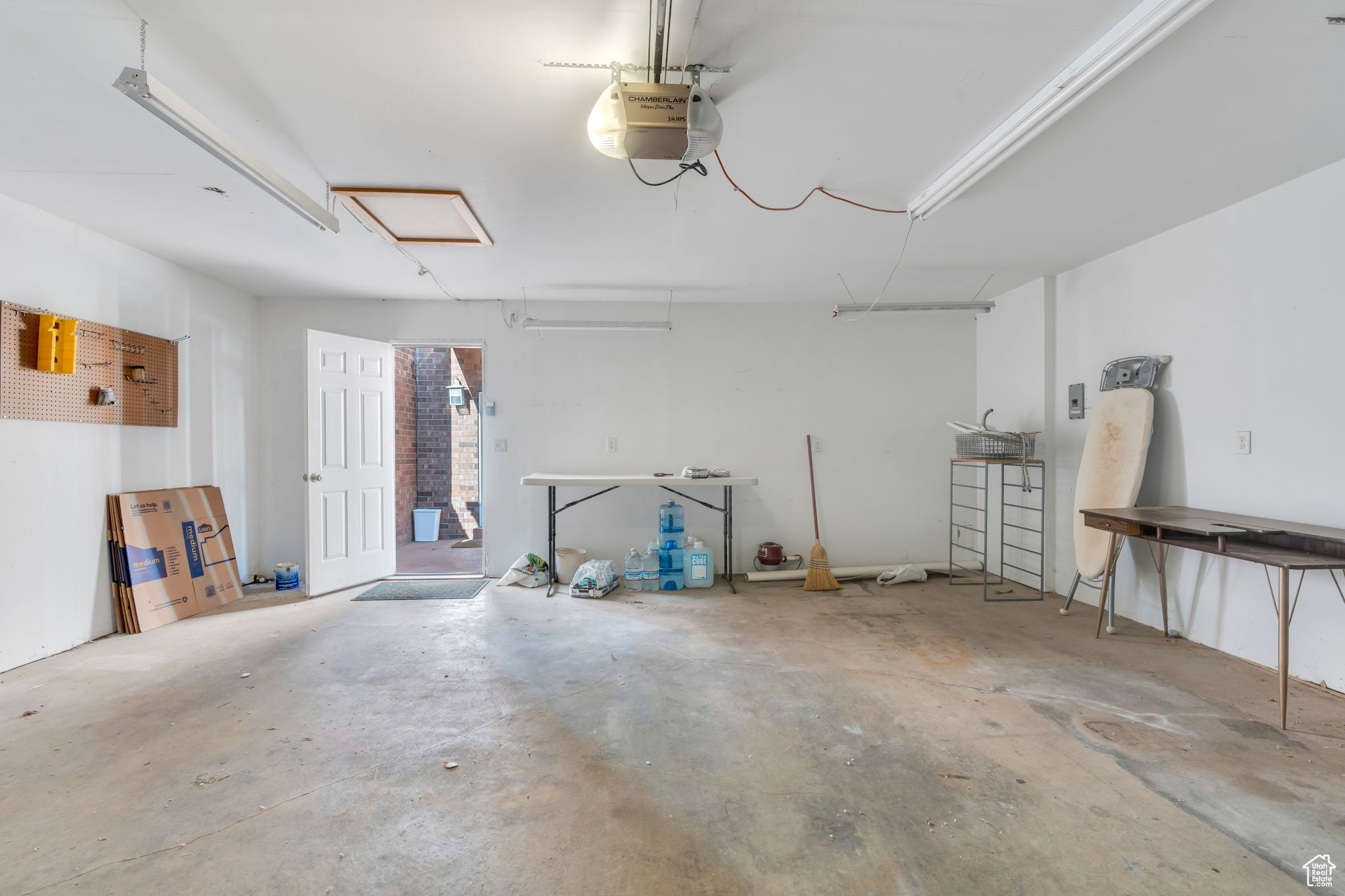 IVY AT THE RIDGE - Residential