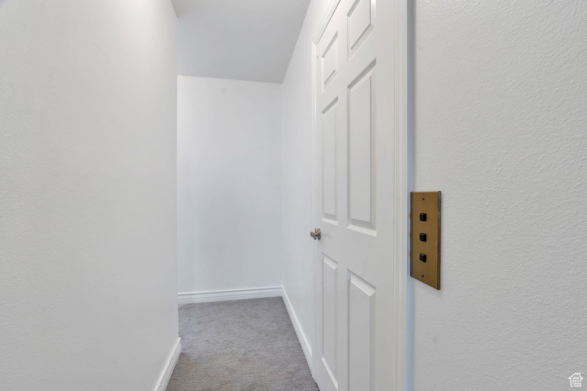 IVY AT THE RIDGE - Residential