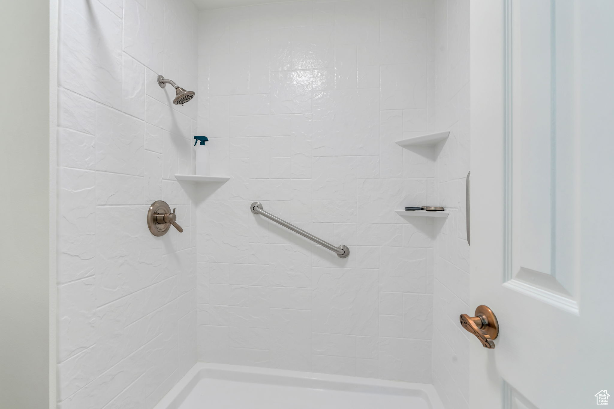 IVY AT THE RIDGE - Residential