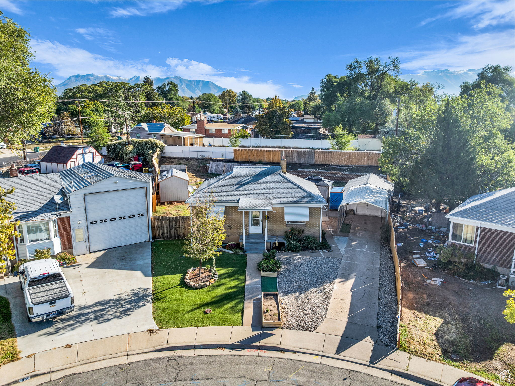 LAYTON PARK - Residential