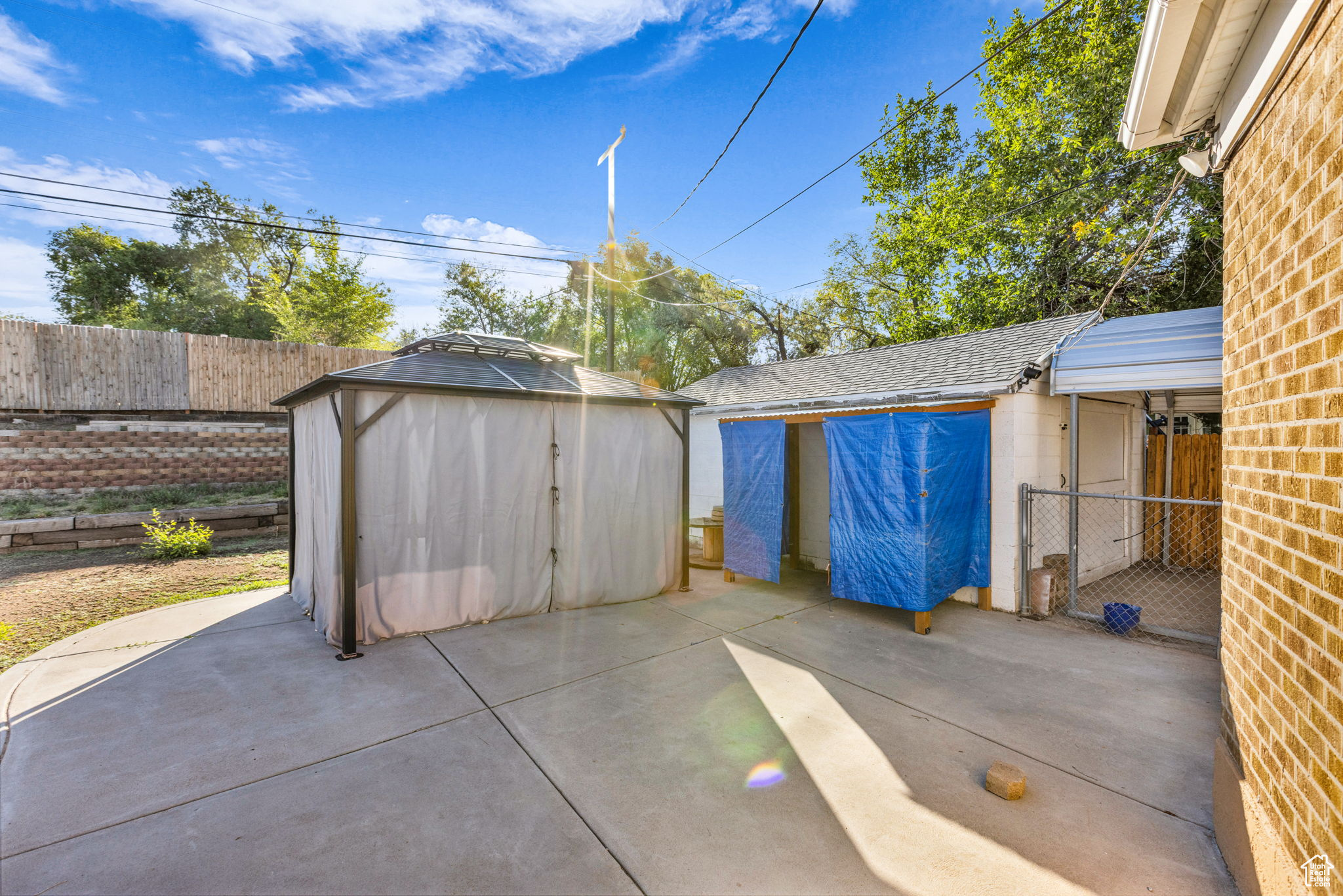 LAYTON PARK - Residential