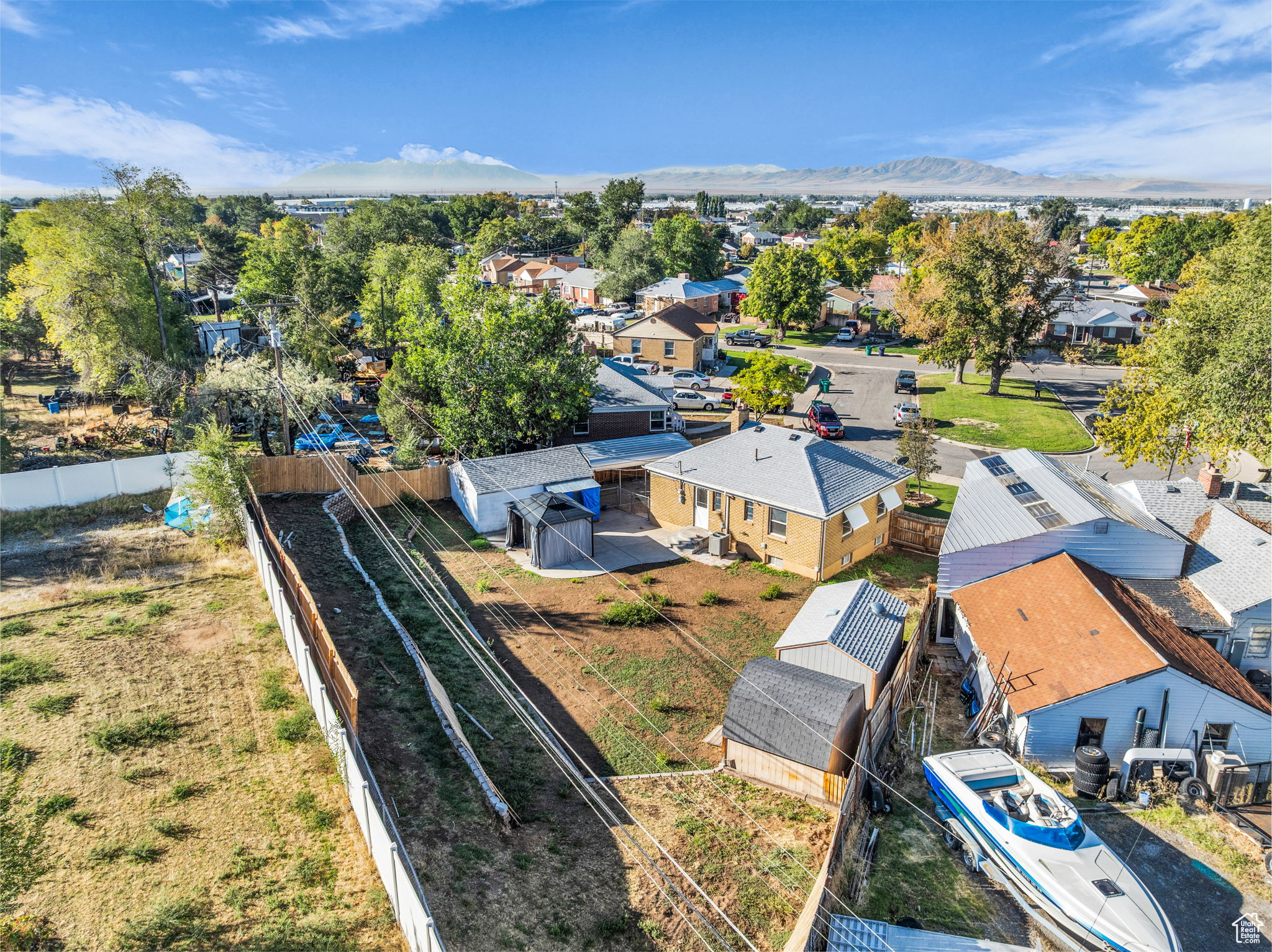 LAYTON PARK - Residential