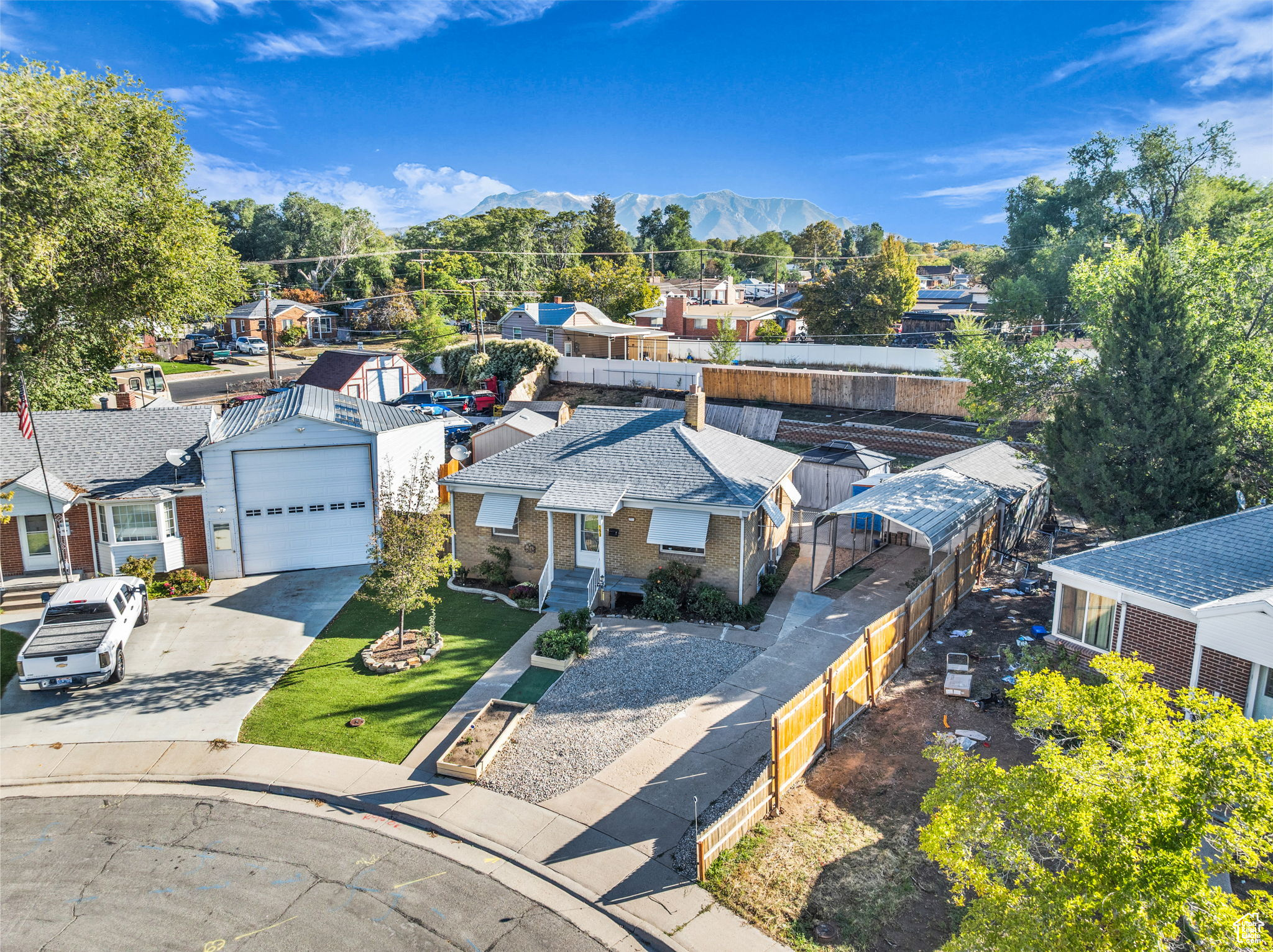 LAYTON PARK - Residential