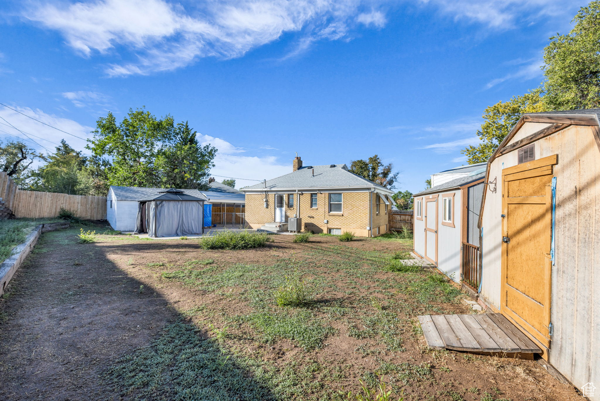 LAYTON PARK - Residential