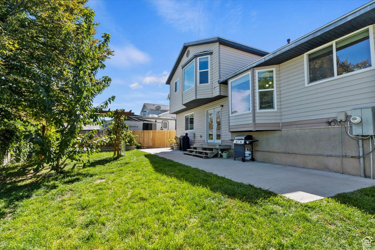 SUNTREE MEADOWS - Residential