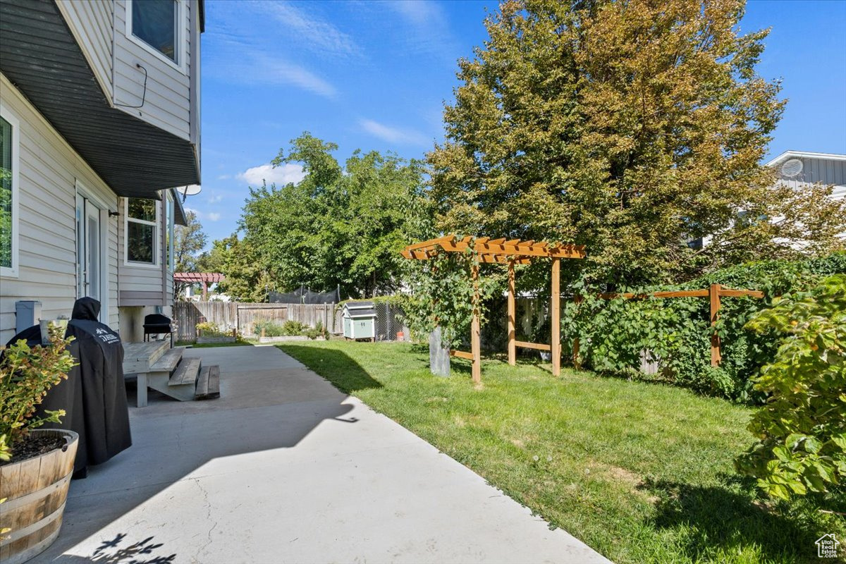 SUNTREE MEADOWS - Residential