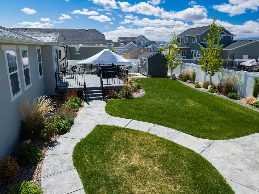SAGEWOOD - Residential