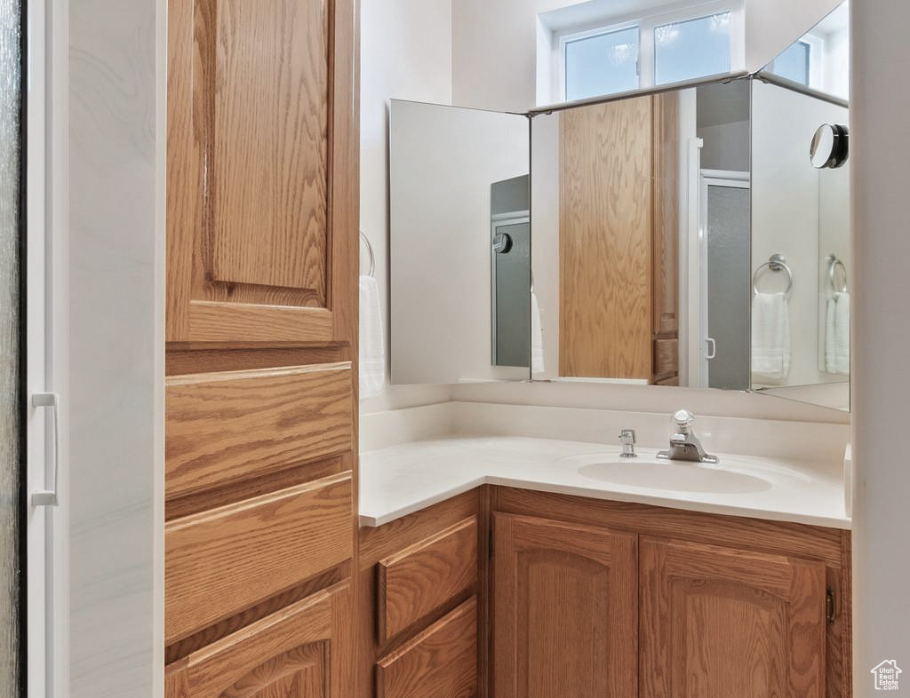 KINGS ROW EST - Residential